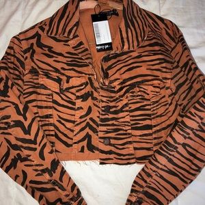 Nasty Gal cropped tiger print jacket